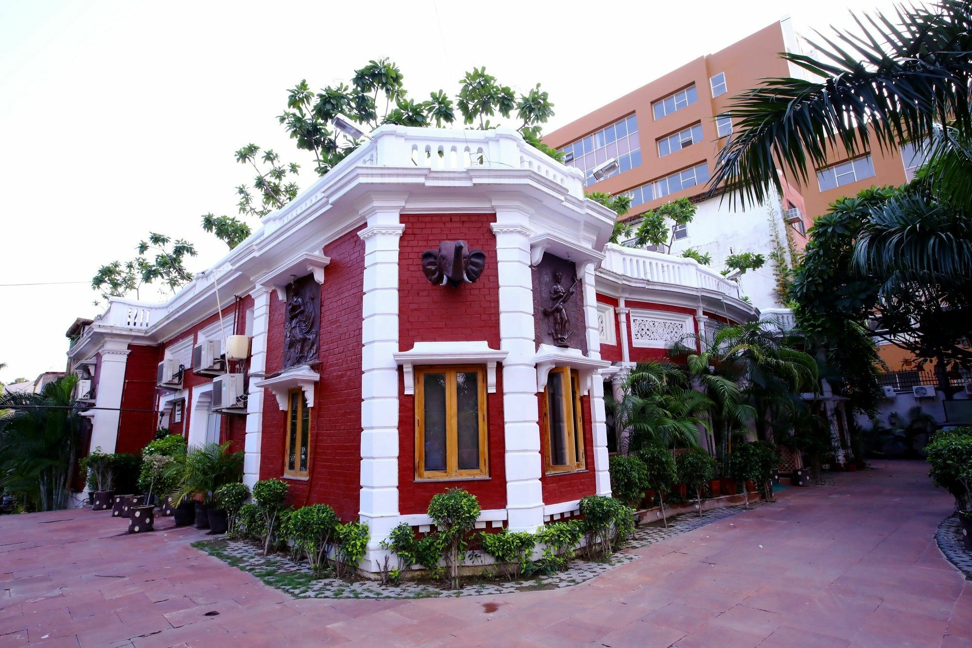 Heritage Hotel Lakhnaú Exteriér fotografie